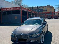 Gebraucht BMW 330 258 PS (189 kW) 2012 Braun Limousine