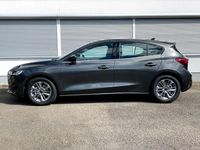 Neu Ford Focus Titanium 155 PS (114 kW) 2025 Grau Limousine