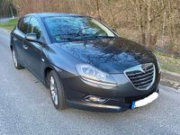 Gebraucht Lancia Delta 120 PS (88 kW) 2012 Grau Kleinwagen