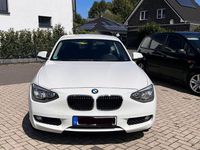 Gebraucht BMW 114 102 PS (75 kW) 2012 Schwarz Kleinwagen