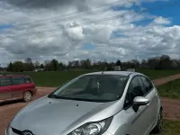 Gebraucht Ford Fiesta 82 PS (60 kW) 2011 Grau Kleinwagen