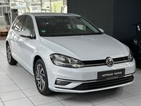 Second-hand VW Golf VII Sound 110 CP (80 kW) 2017 Argintiu Berlinǎ