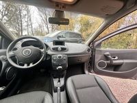 gebraucht Renault Clio GrandTour Luxe 1.6 16V 110 Automatik Luxe