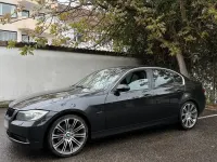 Gebraucht BMW 325 Basis 218 PS (160 kW) 2006 Schwarz Limousine