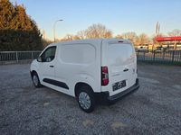 Gebraucht Peugeot Partner Premium 102 PS (75 kW) 2022 Weiß Van / Kleinbus