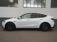 Gebraucht Tesla Model Y Standard Range 219 kW (299 PS) 2026 Weiß SUV