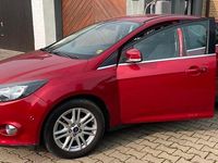 Gebraucht Ford Focus 125 PS (91 kW) 2012 Rot Limousine