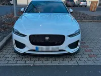 Używany Jaguar XE R-Dynamic 250 KM (183 kW) 2020 Biały Sedan/Limuzyna