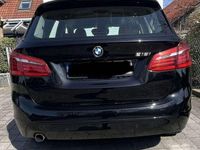 Gebraucht BMW 218 Sport Line 136 PS (100 kW) 2016 Schwarz Kombi