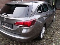 Gebraucht Opel Astra Dynamic 136 PS (100 kW) 2018 Grau Kombi