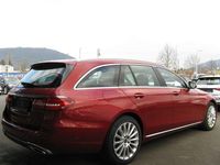 Gebraucht Mercedes E300 Avantgarde 194 PS (142 kW) 2019 Rot Kombi