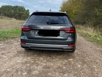 Gebraucht Audi A4 Comfort 231 PS (169 kW) 2019 Grau Kombi