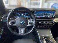Gebraucht BMW 330e Shadowline 292 PS (214 kW) 2022 Weiß Kombi