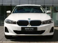 Neu BMW 318 156 PS (114 kW) 2026 Alpinweiß uni Limousine