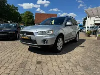 Gebraucht Mitsubishi Outlander Instyle 156 PS (114 kW) 2011 Coolsilber (m) SUV