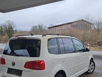 Gebraucht VW Touran 105 PS (77 kW) 2012 Weiß Van / Kleinbus