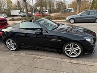 Second-hand Mercedes SLK200 184 CP (135 kW) 2011 Negru Cabrio