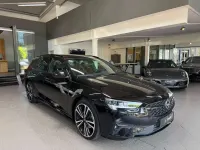 Gebraucht Opel Insignia Ultimate 174 PS (127 kW) 2023 Diamant schwarz/karbon schwarz (metallic) Kombi