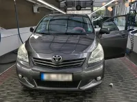 Gebraucht Toyota Verso 147 PS (108 kW) 2011 Grau Van / Kleinbus
