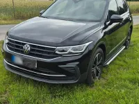 Gebraucht VW Tiguan Move 150 PS (110 kW) 2023 Schwarz SUV