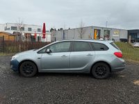 Gebraucht Opel Astra Edition 116 PS (85 kW) 2011 Grau Kombi