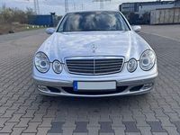 Gebraucht Mercedes E240 Classic 177 PS (130 kW) 2003 Silber Limousine