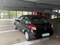 Gebraucht Renault Clio II 75 PS (55 kW) 2011 Schwarz Kleinwagen