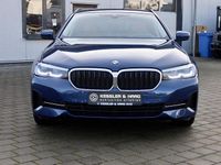 Gebraucht BMW 520 Performance 190 PS (139 kW) 2023 Phytonicblau Kombi