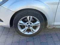 Gebraucht Ford Focus Sport 125 PS (91 kW) 2010 Polarsilber metallic Limousine