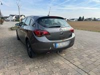 Gebraucht Opel Astra Edition 160 PS (117 kW) 2011 Grau Limousine