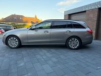 Gebraucht Mercedes C220 200 PS (147 kW) 2023 Silber Limousine