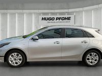 Neu Kia Ceed Vision 100 PS (73 kW) 2025 Silber Kleinwagen