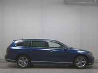 Second-hand VW Passat R-line 200 CP (147 kW) 2022 Albastru Break
