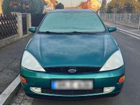 Gebraucht Ford Focus Ambiente 75 PS (55 kW) 1999 Grün Limousine