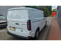 Gebraucht Ford Transit Custom 110 PS (80 kW) 2024 Frozen white Van