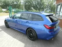 Gebraucht BMW 320 M Sport 184 PS (135 kW) 2020 Portimao blau metallic Kombi