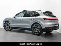 Gebraucht Porsche Cayenne S E-Hybrid 519 PS (381 kW) 2024 Silber SUV