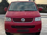 Gebraucht VW Caravelle 130 PS (95 kW) 2009 Rot Van / Kleinbus