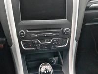 Gebraucht Ford Mondeo 160 PS (117 kW) 2016 Grau Kombi