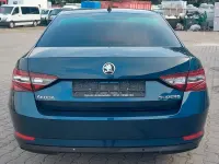 Gebraucht Skoda Superb Active 150 PS (110 kW) 2015 Blau Limousine