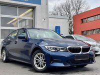 gebraucht BMW 320 i Advantage Automatik Advantage