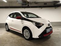 Gebraucht Toyota Aygo 72 PS (52 kW) 2018 Weiß Kleinwagen