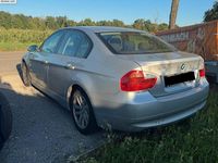 Gebraucht BMW 320 150 PS (110 kW) 2007 Grau Limousine