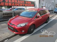 Gebraucht Ford Focus Titanium 116 PS (85 kW) 2012 Rot Limousine