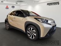 Gebraucht Toyota Aygo X Basis 72 PS (52 kW) 2025 Ginger beige / night sky blackmetallic / night sky SUV