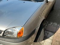 Gebraucht Ford Fiesta 60 PS (44 kW) 2001 Grau Kleinwagen
