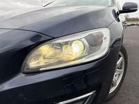 Gebraucht Volvo V60 190 PS (139 kW) 2015 Blau Kombi