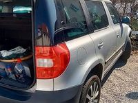 Gebraucht Skoda Yeti Active 105 PS (77 kW) 2015 Grau SUV