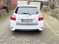 Gebraucht Toyota Auris Advance 126 PS (92 kW) 2011 Kleinwagen