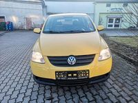 Gebraucht VW Fox 75 PS (55 kW) 2005 Gelb Kleinwagen